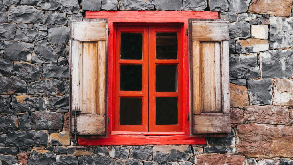 Amazing Brick Red window paint