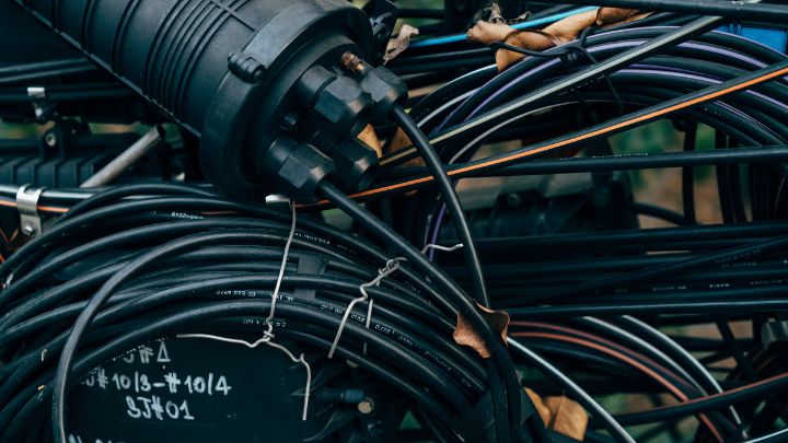 100 to 400 service amp wire FAQs