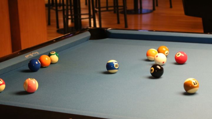 Set Up a Pool Table Nearby