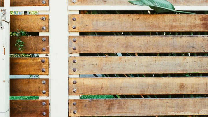 Build a Decorative Fence for the air conditioner