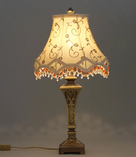 Romantic table lamp