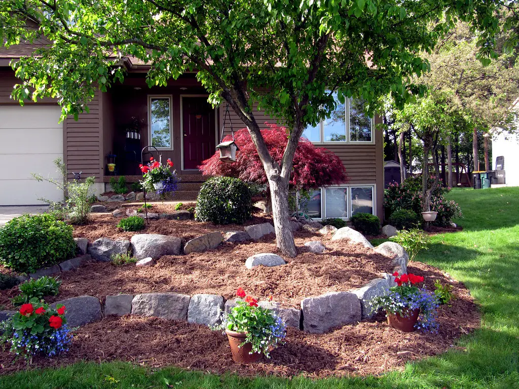 decorate with brown mulch